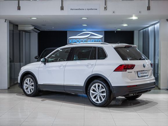 Volkswagen Tiguan, Робот, 2019 фото 6
