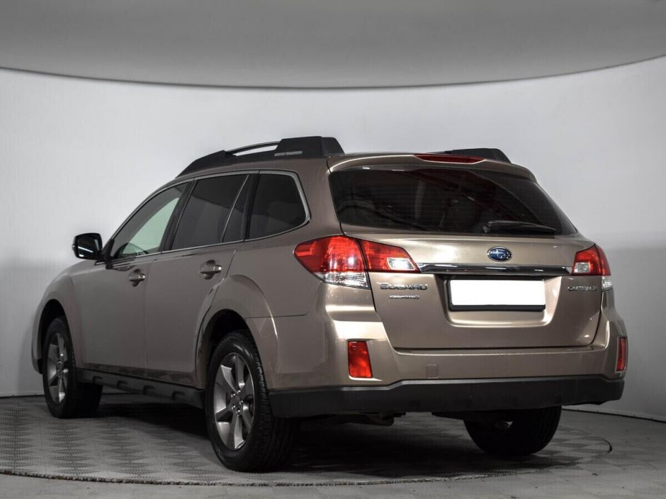 Subaru Outback, 2.5 л, Вариатор, 2014 фото 6