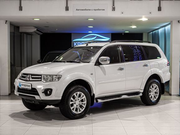 Mitsubishi Pajero Sport, АТ, 2015 фото 3