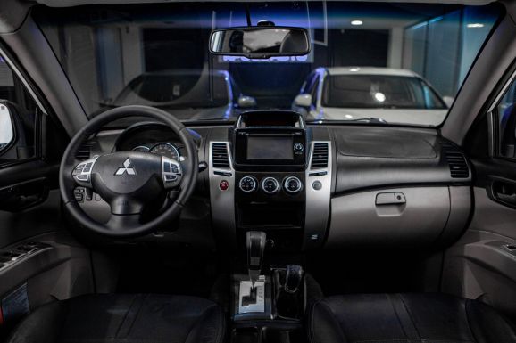 Mitsubishi Pajero Sport, АТ, 2015 фото 9