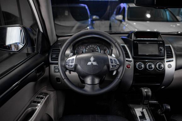 Mitsubishi Pajero Sport, АТ, 2015 фото 10