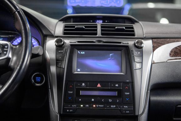 Toyota Camry, АТ, 2016 фото 13