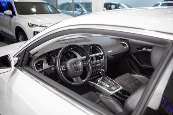 Audi A5, Вариатор, 2010 фото 9