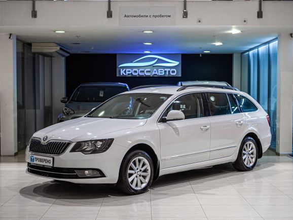 Skoda Superb, Робот, 2014 фото 3
