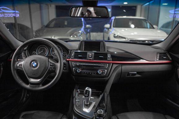BMW 3 серия, АТ, 2014 фото 10