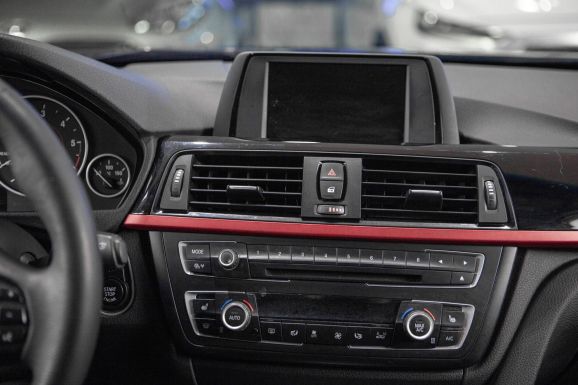 BMW 3 серия, АТ, 2014 фото 13