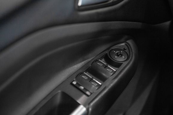 Ford Kuga, АТ, 2015 фото 12