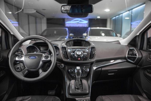 Ford Kuga, АТ, 2015 фото 16