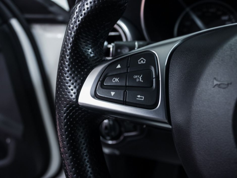 Mercedes-Benz C-Класс C 180, 1.6 л, АТ, 2014 фото 10