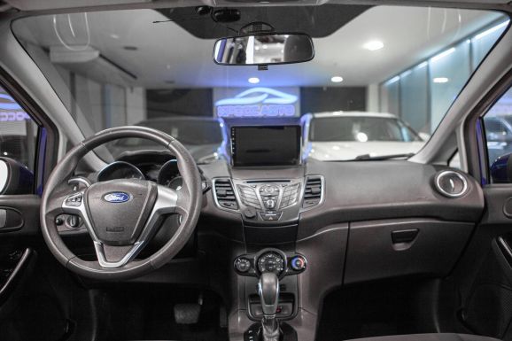 Ford Fiesta, Робот, 2015 фото 12