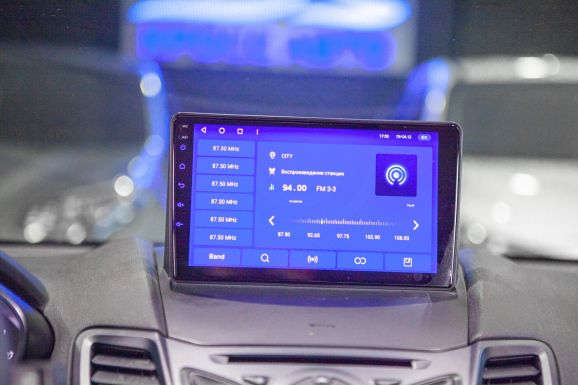 Ford Fiesta, Робот, 2015 фото 15