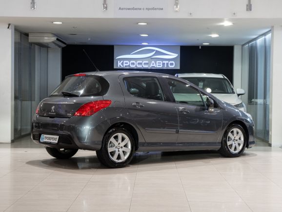 Peugeot 308, АТ, 2011 фото 4