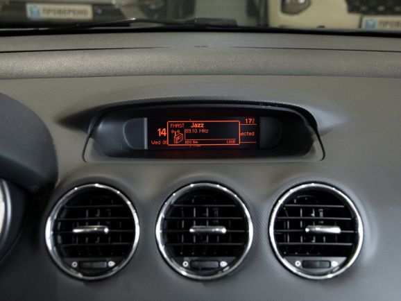 Peugeot 308, АТ, 2011 фото 13