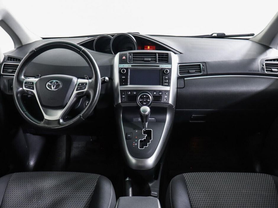 Toyota Verso, 1.8 л, Вариатор, 2014 фото 8