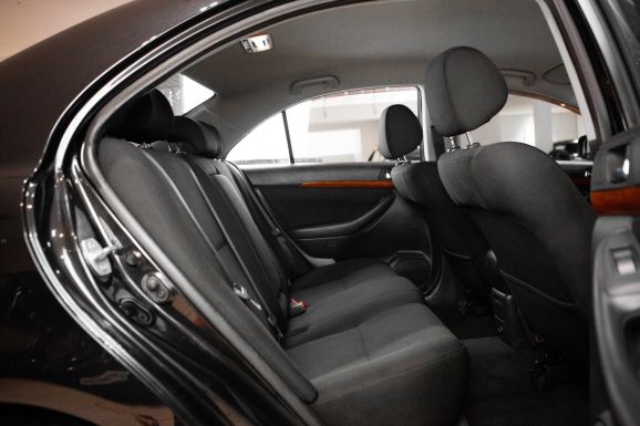 Toyota Avensis, АТ, 2007 фото 8