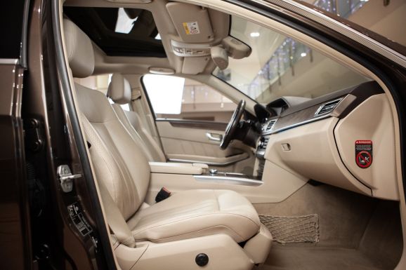 Mercedes-Benz E-класс, АТ, 2014 фото 10