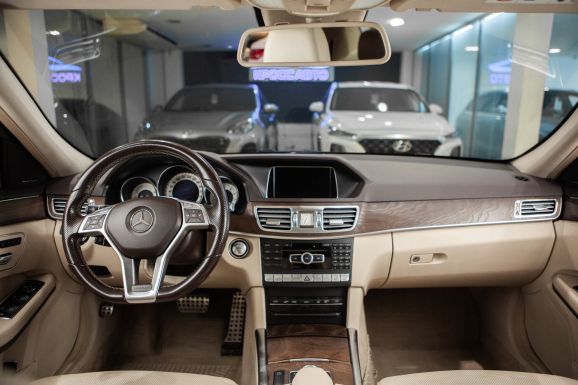 Mercedes-Benz E-класс, АТ, 2014 фото 12