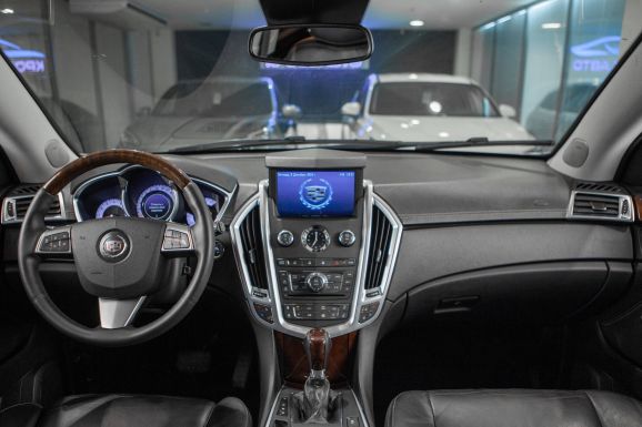 Cadillac SRX, АТ, 2012 фото 9