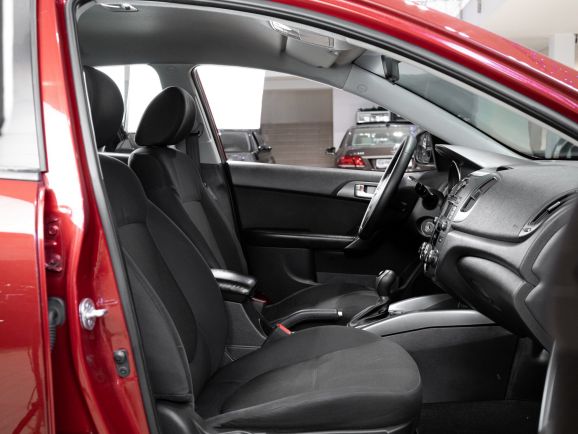 Kia Cerato, АТ, 2011 фото 7