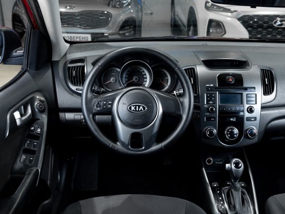 Kia Cerato, АТ, 2011 фото 2