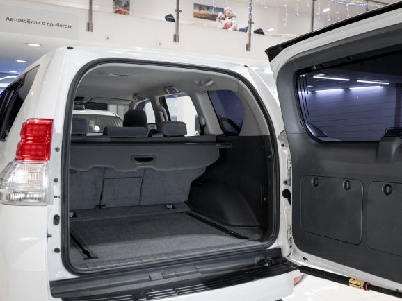 Toyota Land Cruiser Prado, АТ, 2012 фото 1