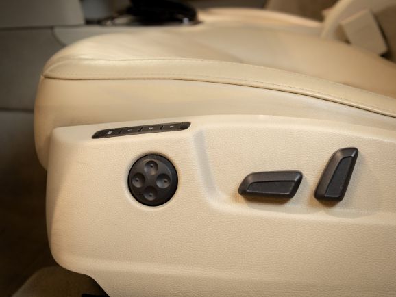 Skoda Superb, Робот, 2009 фото 1