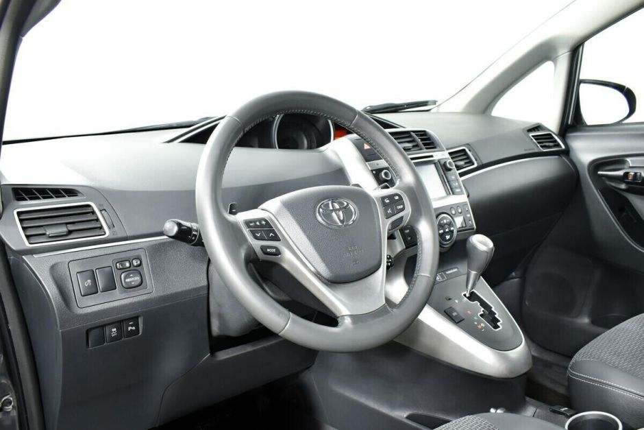 Toyota Verso, 1.8 л, Вариатор, 2014 фото 7
