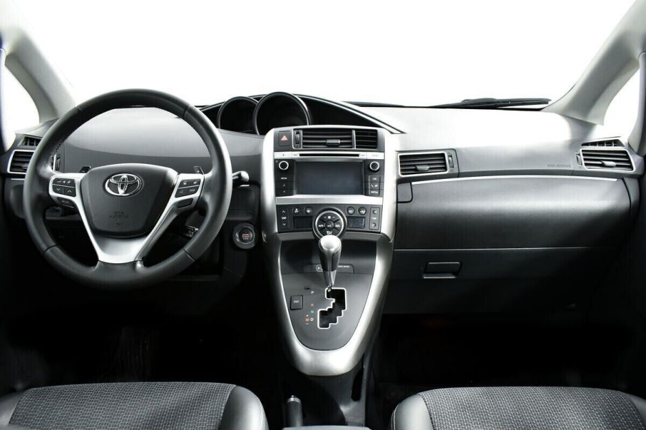 Toyota Verso, 1.8 л, Вариатор, 2014 фото 8