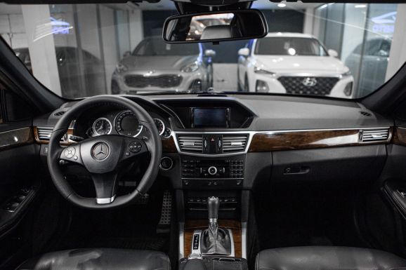 Mercedes-Benz E-класс, АТ, 2011 фото 11