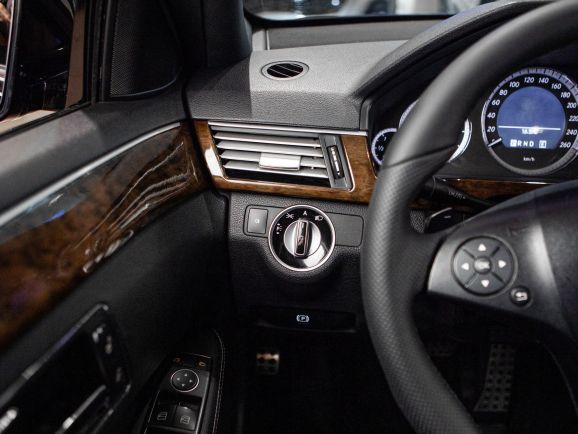 Mercedes-Benz E-класс, АТ, 2011 фото 15