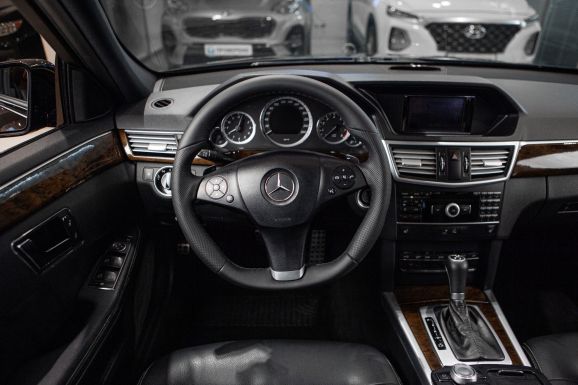 Mercedes-Benz E-класс, АТ, 2011 фото 17