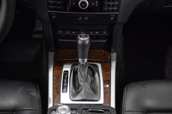 Mercedes-Benz E-класс, АТ, 2011 фото 2