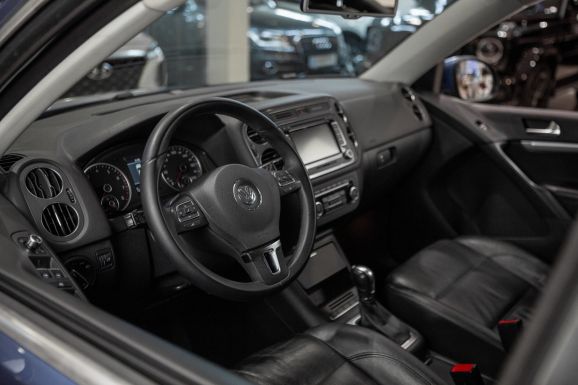 Volkswagen Tiguan, АТ, 2012 фото 7
