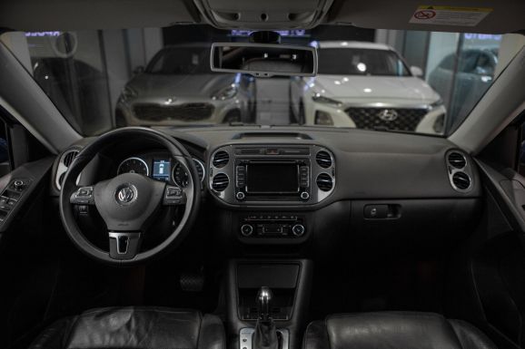 Volkswagen Tiguan, АТ, 2012 фото 18