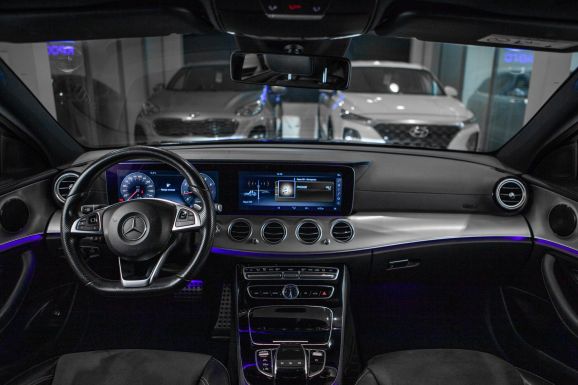 Mercedes-Benz E-класс, АТ, 2016 фото 13