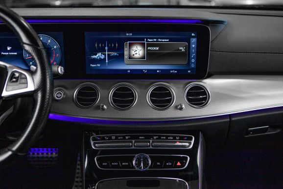 Mercedes-Benz E-класс, АТ, 2016 фото 16