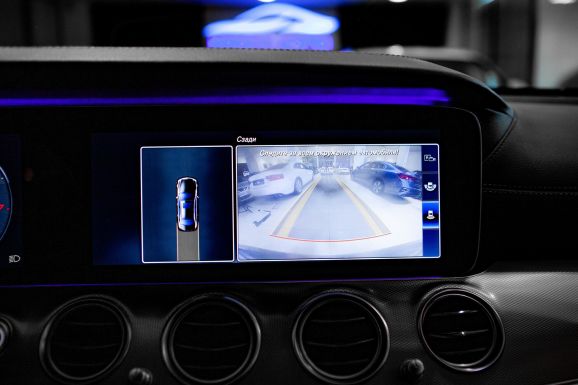 Mercedes-Benz E-класс, АТ, 2016 фото 19