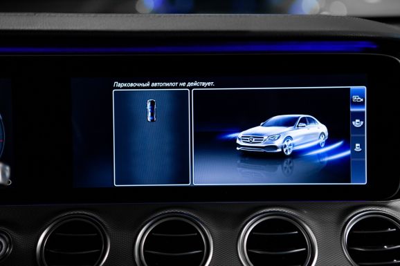Mercedes-Benz E-класс, АТ, 2016 фото 21