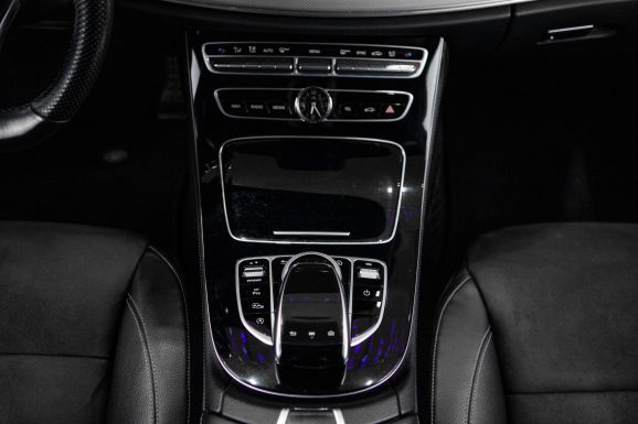 Mercedes-Benz E-класс, АТ, 2016 фото 25