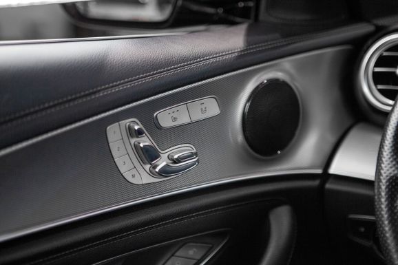 Mercedes-Benz E-класс, АТ, 2016 фото 27