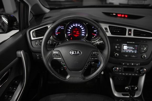 Kia Ceed, АТ, 2014 фото 12