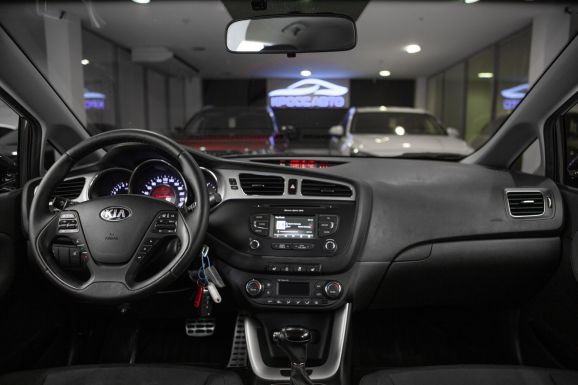 Kia Ceed, АТ, 2014 фото 15