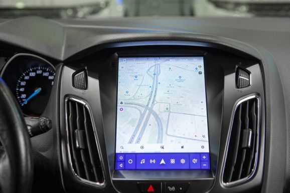 Ford Focus, Робот, 2012 фото 12