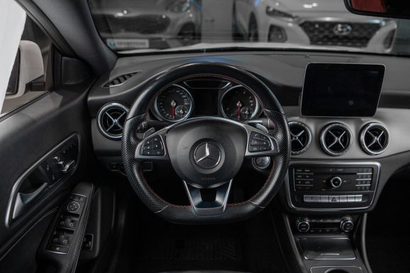 Mercedes-Benz CLA-класс, Робот, 2018 фото 17