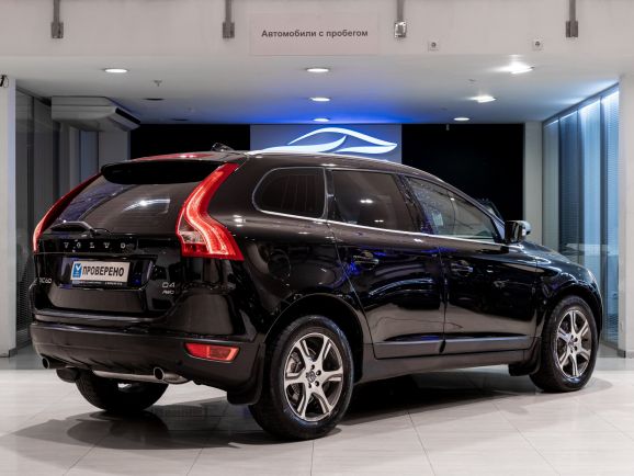 Volvo XC60, АТ, 2012 фото 4