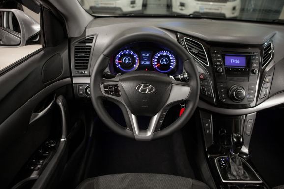 Hyundai i40, АТ, 2012 фото 11
