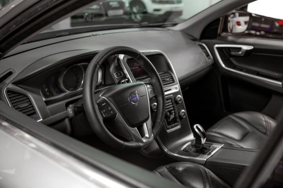 Volvo XC60, АТ, 2014 фото 9