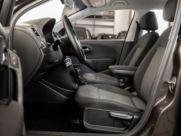 Volkswagen Polo, АТ, 2017 фото 15