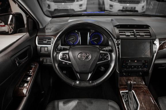 Toyota Camry, АТ, 2017 фото 12