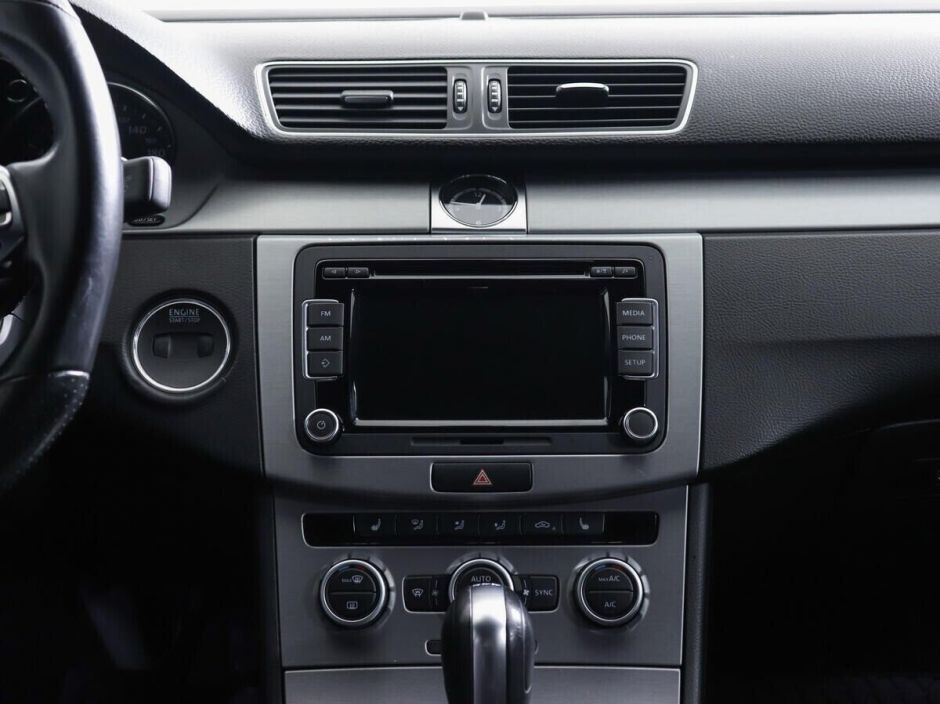 Volkswagen Passat CC, 1.8 л, Робот, 2013 фото 2
